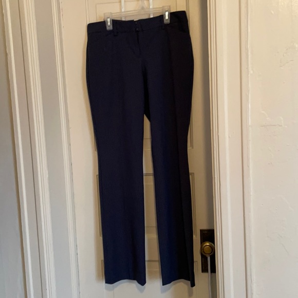 Women’s express black and blue slacks 6R - Picture 2 of 12